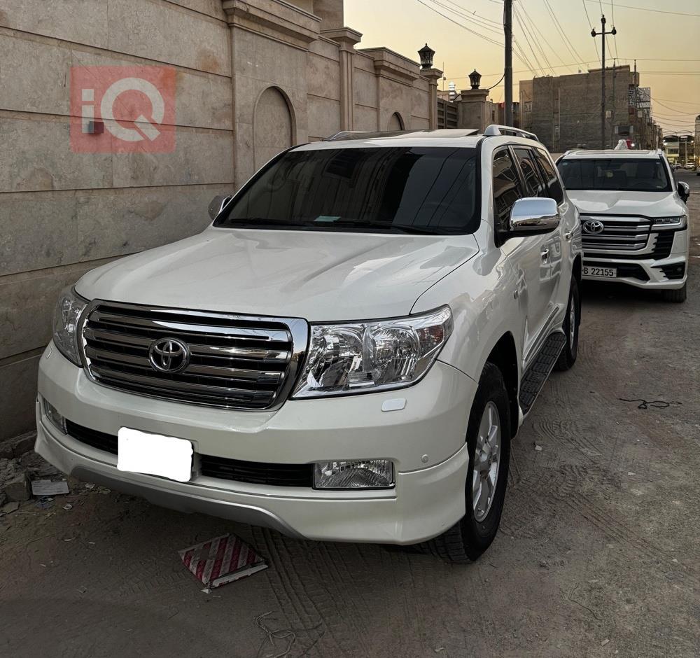 تويوتا لاندكروزر